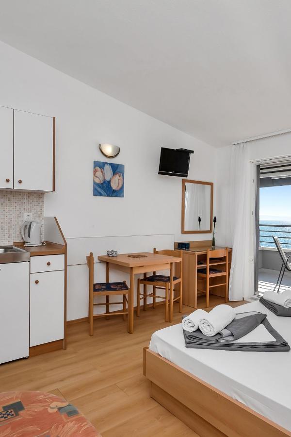 Apartments And Rooms By The Sea Baska Voda, Makarska - 2578 Kültér fotó